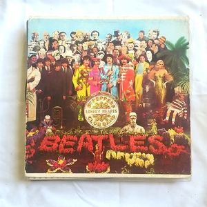 The Beatles Sgt Pepper Lonelyhearts Club Band